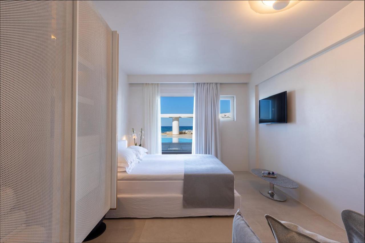 Akrogiali Beach Hotel Apartments มาเลีย ภายนอก รูปภาพ
