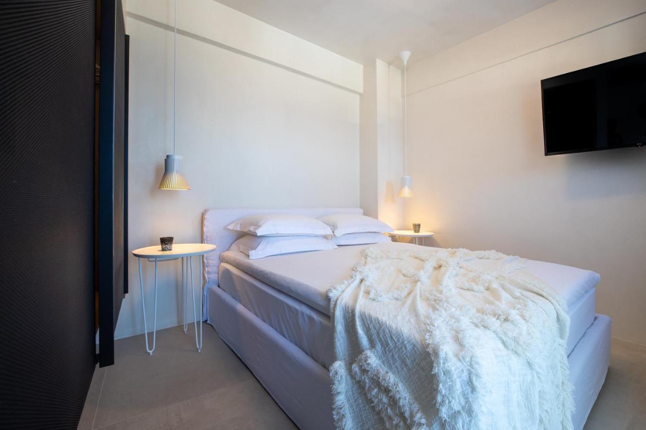 Akrogiali Beach Hotel Apartments มาเลีย ภายนอก รูปภาพ