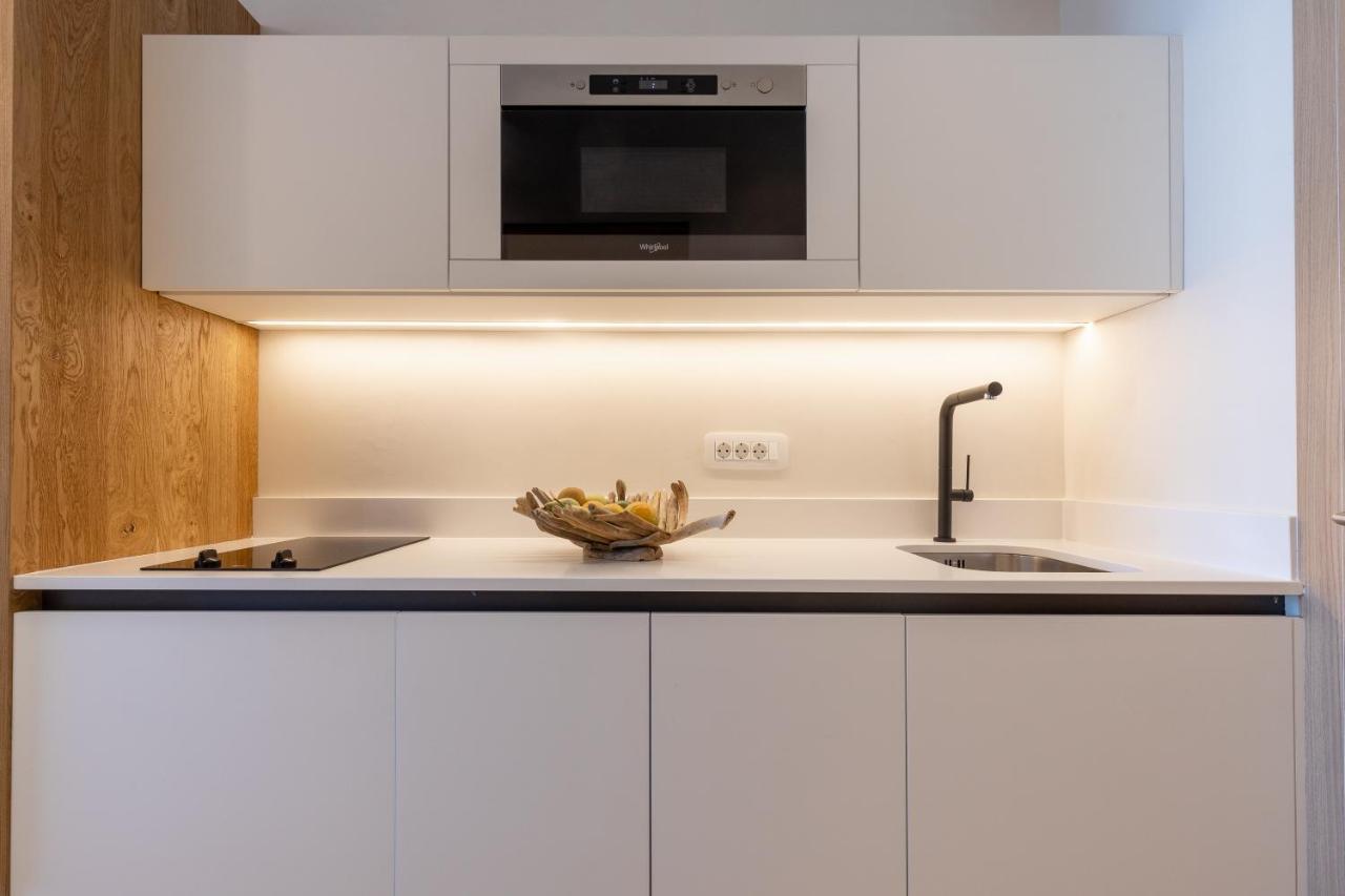 Akrogiali Beach Hotel Apartments มาเลีย ภายนอก รูปภาพ