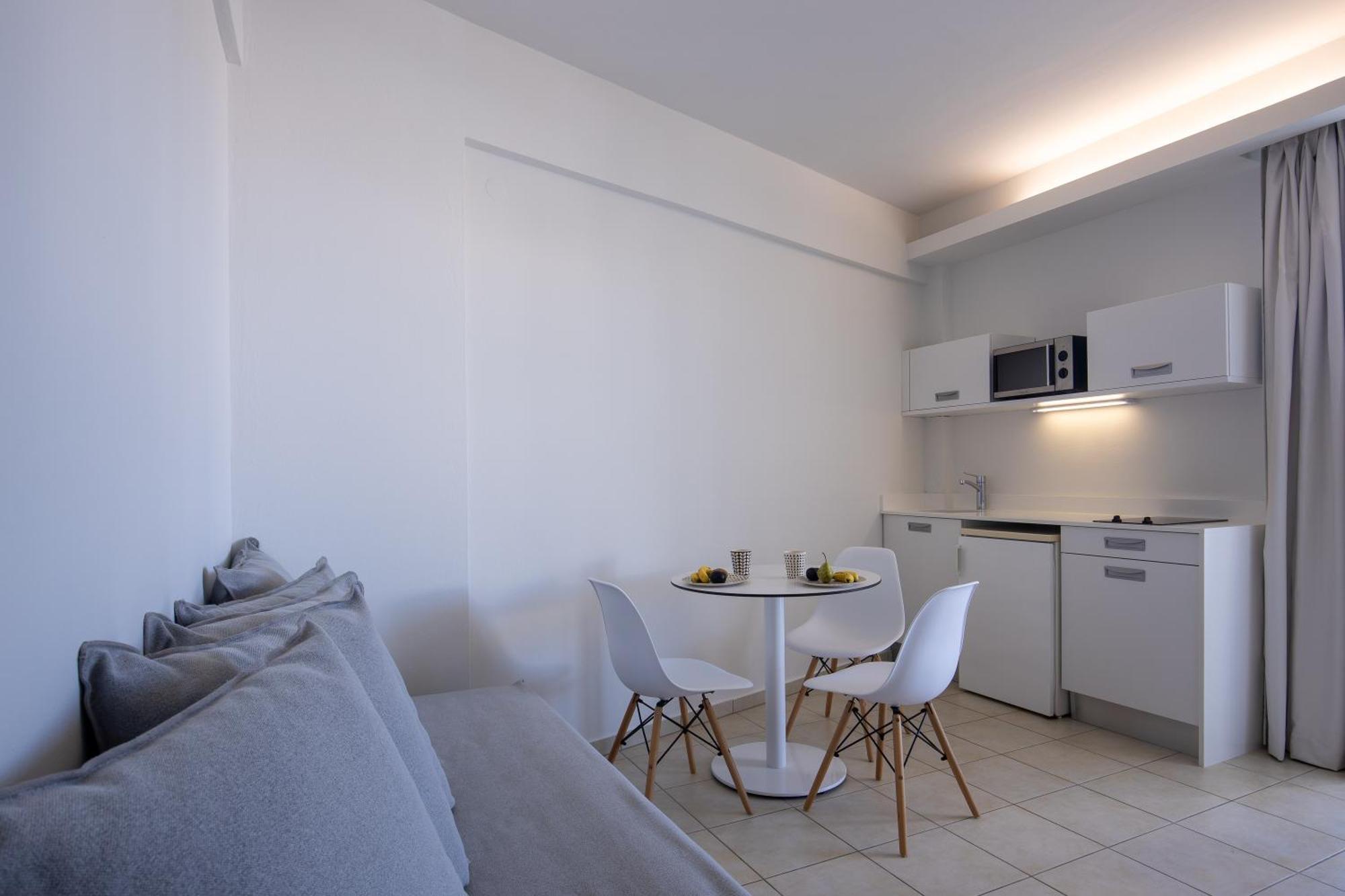 Akrogiali Beach Hotel Apartments มาเลีย ห้อง รูปภาพ