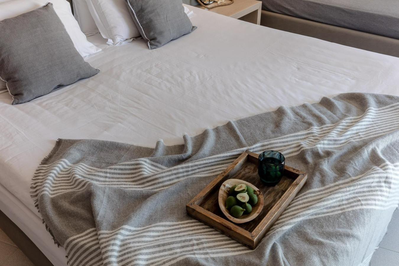 Akrogiali Beach Hotel Apartments มาเลีย ภายนอก รูปภาพ